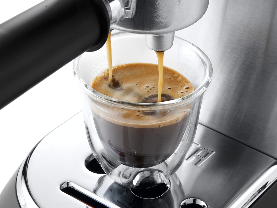 De´Longhi EC 685.M  Dedica Style Espressomaschine 