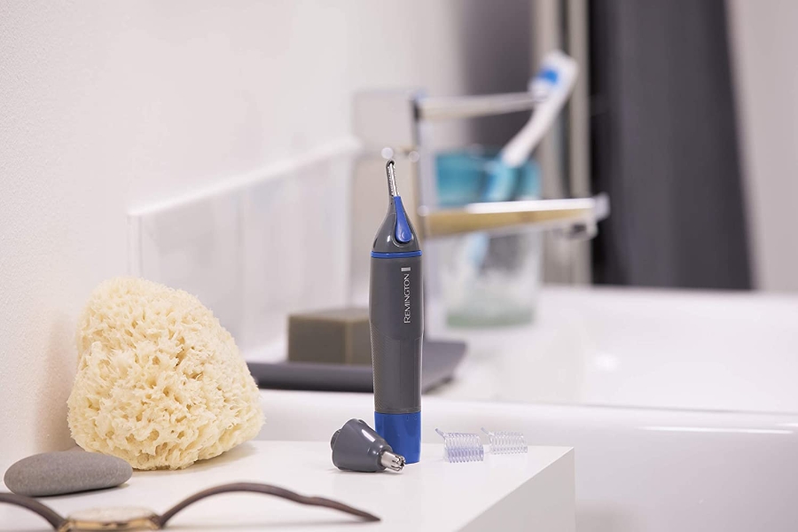 Remington NE3850 NanoSeries Hygiene Clipper Schwarz Trimmer für Nasen-, Ohren- & Augenbrauenhärchen