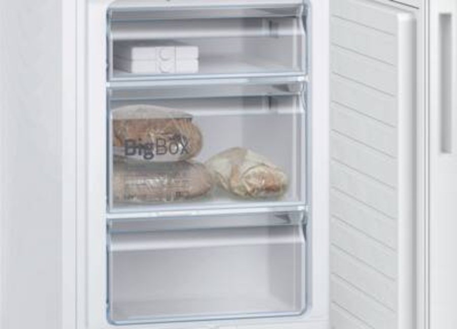 Bosch KGE39AWCA  Freistehende Kühl-Gefrier-Kombination mit