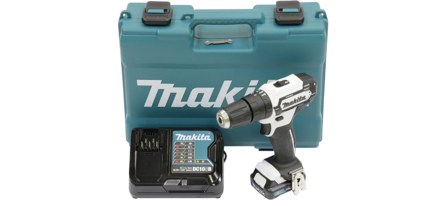 Makita HP333DSAW Akku-Schlagbohrschrauber in Weiß im Transportkoffer mit einem 2,0 Ah Akku und Ladegerät. 