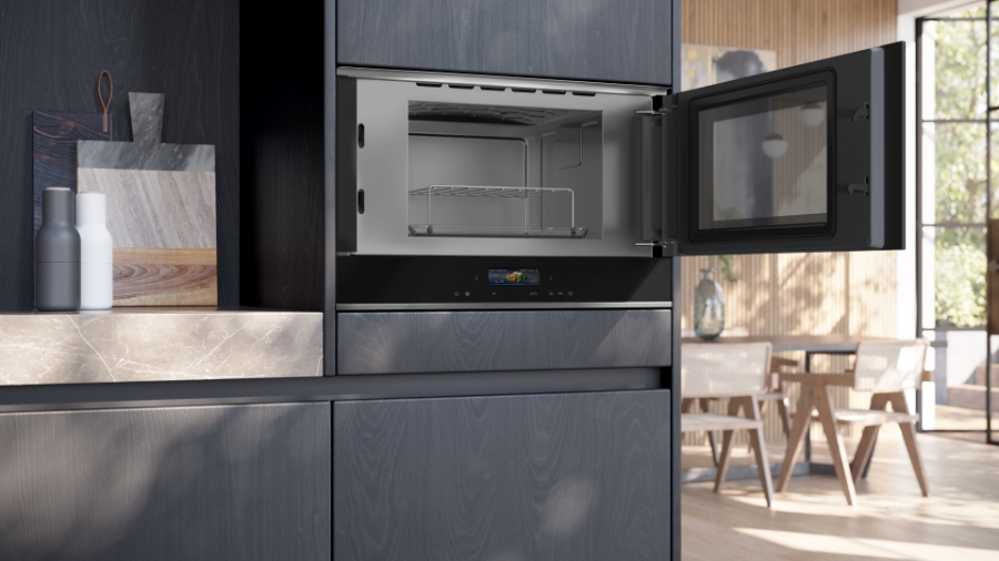 Siemens BE732R1B1  iQ700 Einbau-Mikrowelle Schwarz Edelstahl 60cm rechts Anschlag