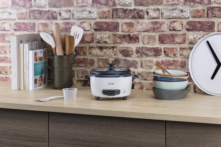 Russell Hobbs 27030-56 RH Medium Reiskocher inkl. Dampfgarer -Einsatz antihaftbeschichteter Gartopf, Reislöffel & Messbecher, 