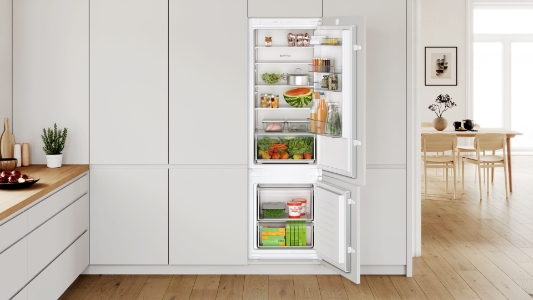 Bosch KIV87NSE0 Serie 2  Einbau-Kühl-Gefrier-Kombination mit Gefrierbereich unten,177.2 x 54.1 cm, Schleppscharnier
