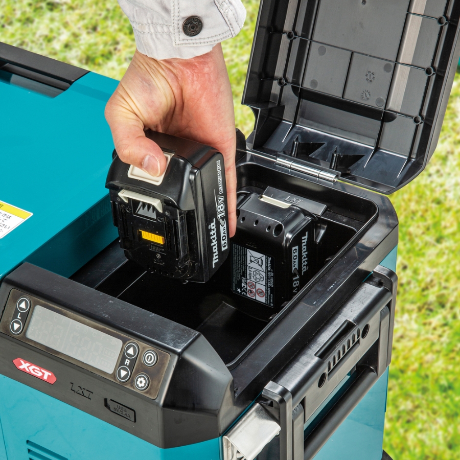 Makita CW004GZ Akku-Kühl- und Wärmebox 40 V max • 18V • 12V / 24V DC • AC • 29 L