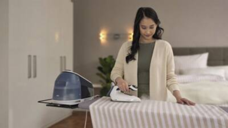 Braun Domestic Home IS 5245 BL Carestyle 5 Dampfbügelstation Blau 