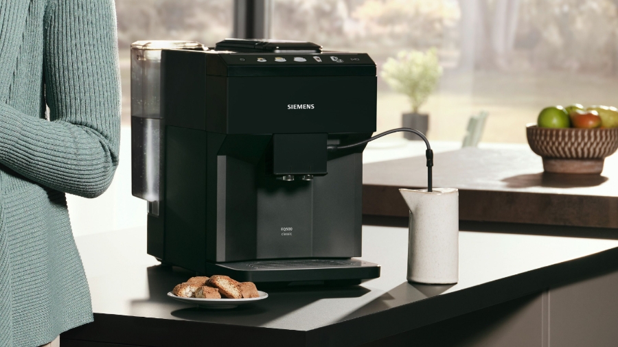 Siemens TP511D09 EQ500 Kaffeevollautomat classic Klavierlack schwarz