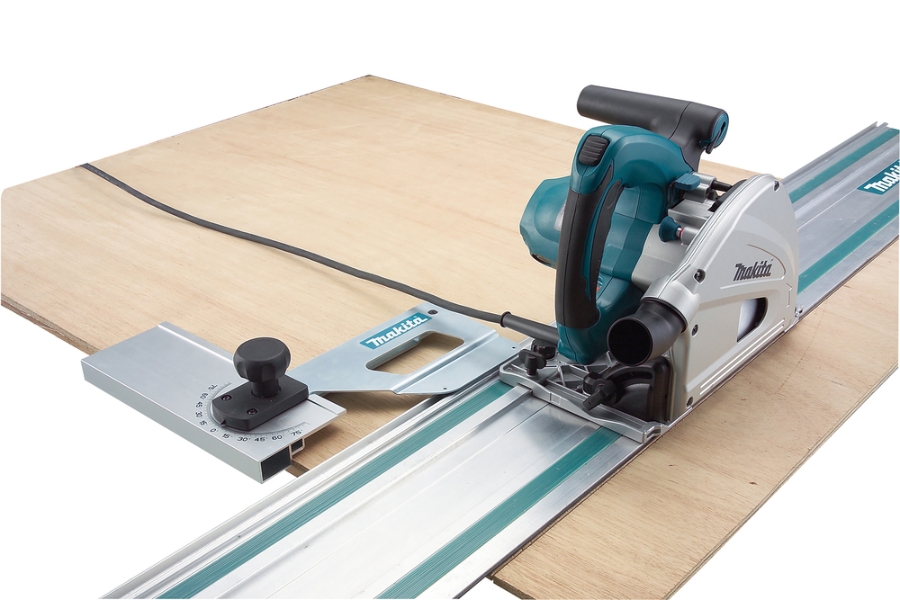 Makita SP6000J Tauchsäge 165 mm 1.300 W • 2.200 - 6.400 U/min • 165 mm