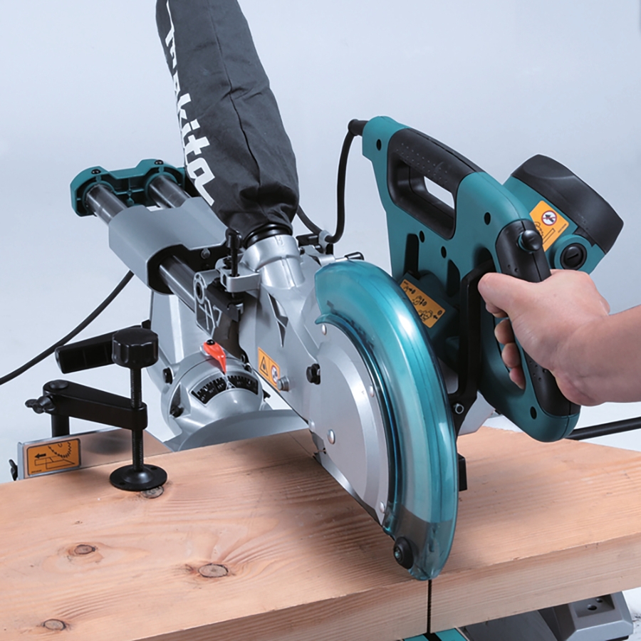 Makita LS1018LN  Kapp- und Gehrungssäge 1.430 W • 4.300 U/min • 260 mm 