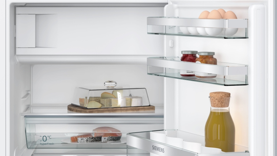 Siemens KU22LADD0 iQ500, Unterbau-Kühlschrank mit Gefrierfach, 82 x 60 cm, Flachscharnier mit Softeinzug
