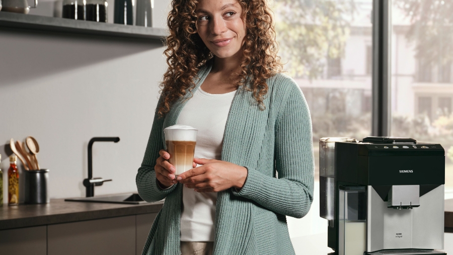 Siemens TQ513D01 Kaffee-Vollautomat Silber-Schwarz 