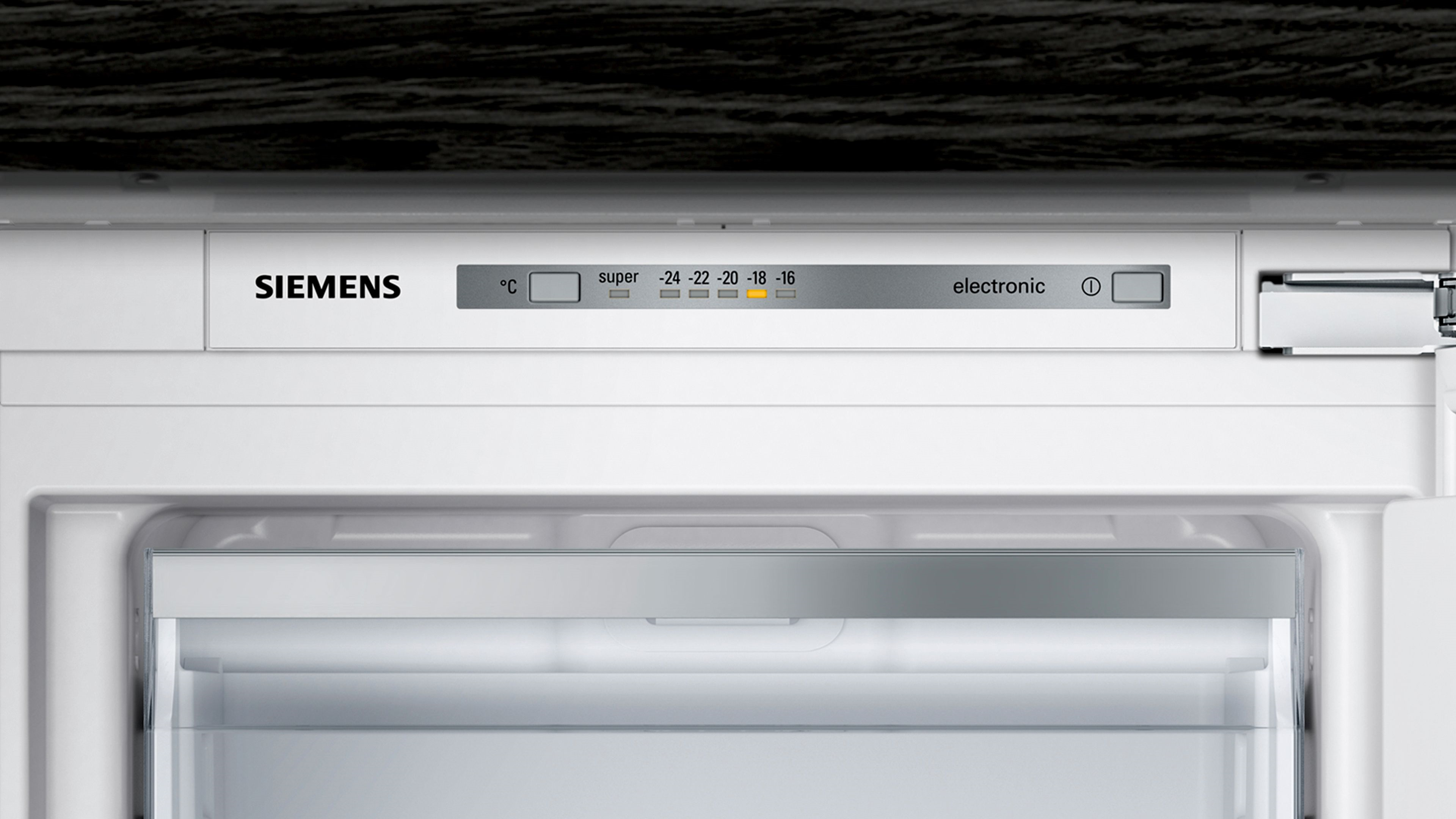 Siemens GI11VADE0 iQ500 Einbau-Gefrierschrank Flachscharnier Softeinzug 71.2 x 55.8 cm